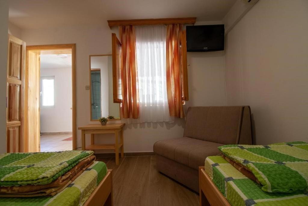 Bed And Breakfast Jadran 内乌姆 外观 照片