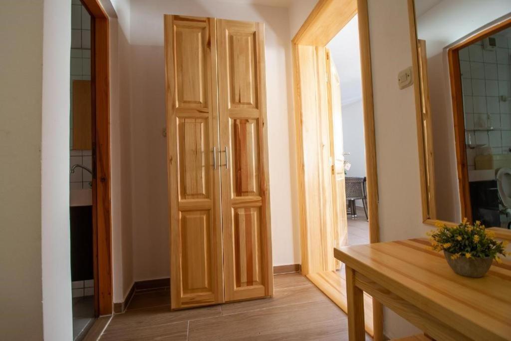 Bed And Breakfast Jadran 内乌姆 外观 照片