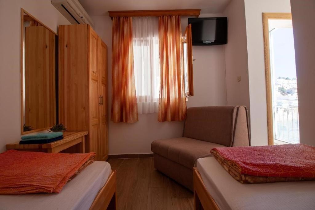 Bed And Breakfast Jadran 内乌姆 外观 照片
